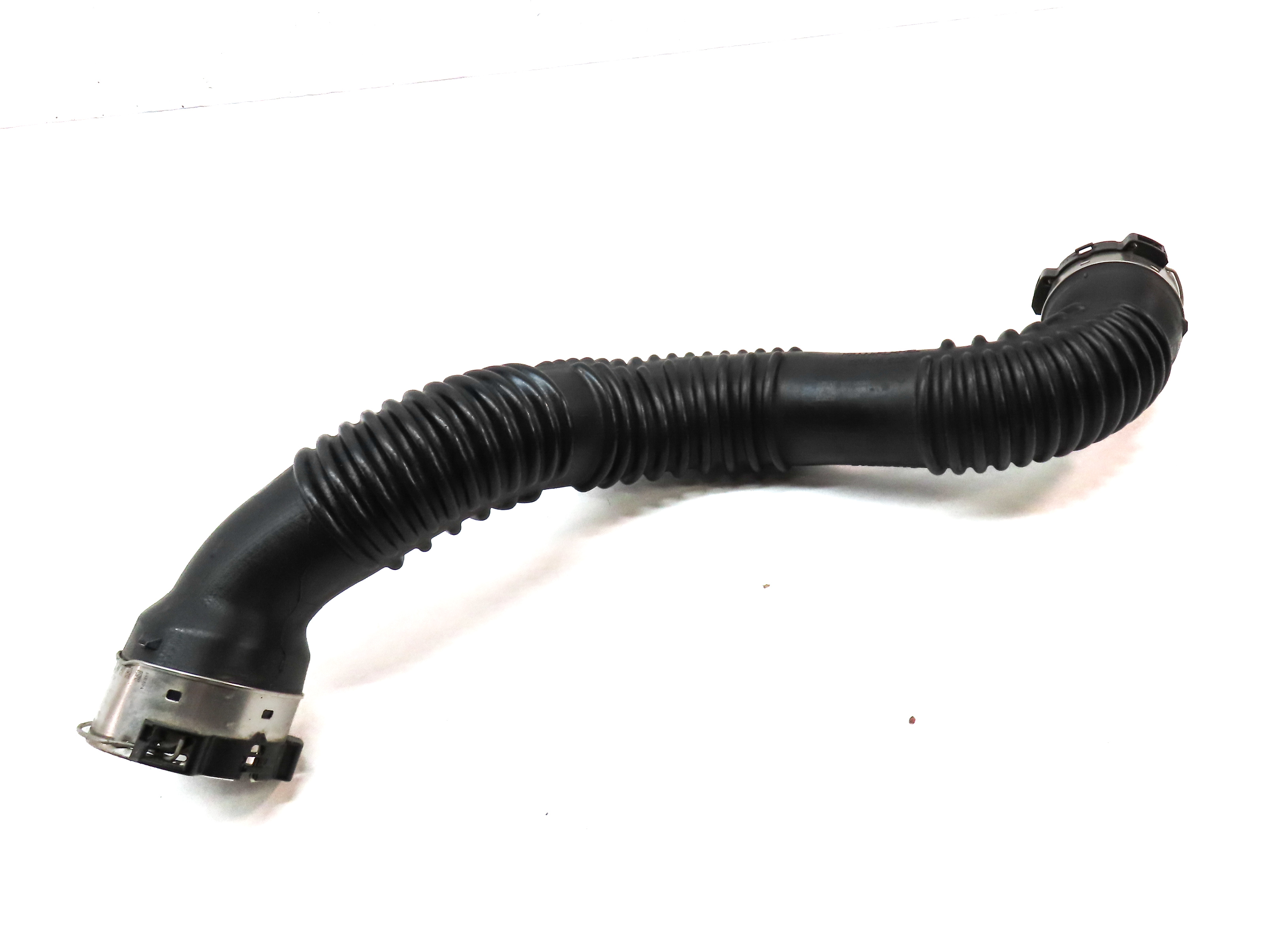 2019 MERCEDES GLA250 (X156) 2.0L TURBO LEFT ENGINE INTERCOOLER PIPE HOSE — exact item pictured